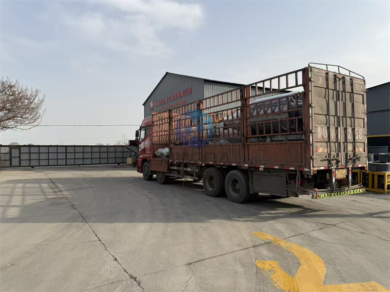 有機肥出口設備滾筒式烘干機發貨現場