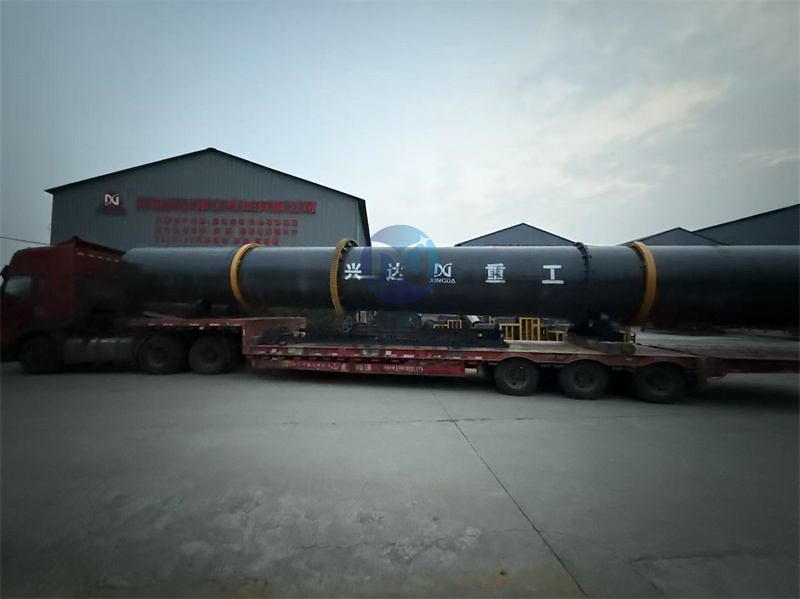 18米有機(jī)肥滾筒式烘干機(jī)發(fā)貨現(xiàn)場