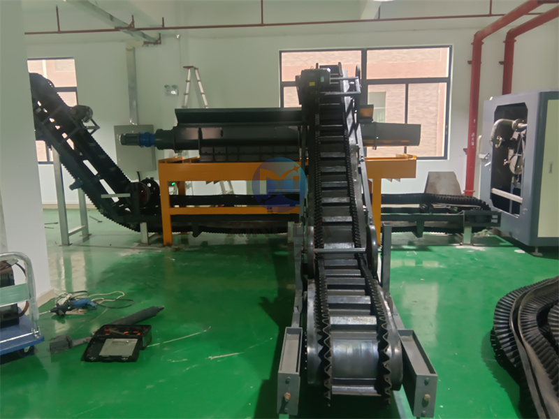 連接有機(jī)肥設(shè)備的關(guān)鍵-------皮帶輸送機(jī)